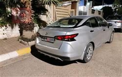 نيسان فيرسا